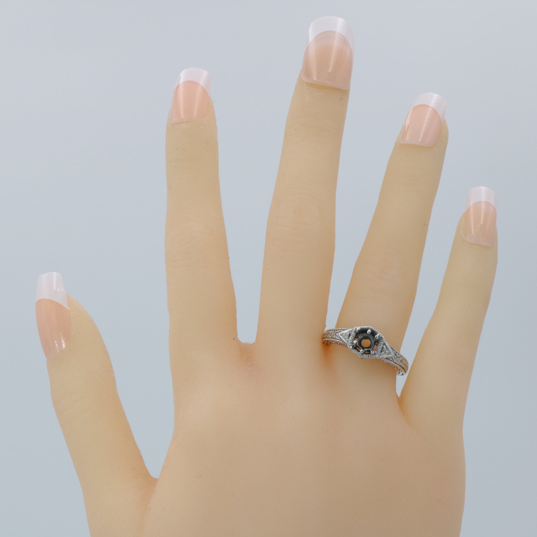 Detail view of Semi Mount for a 4.5mm Gemstone Victorian Filigree Ring w/ 2 Diamonds highlighting Diamond