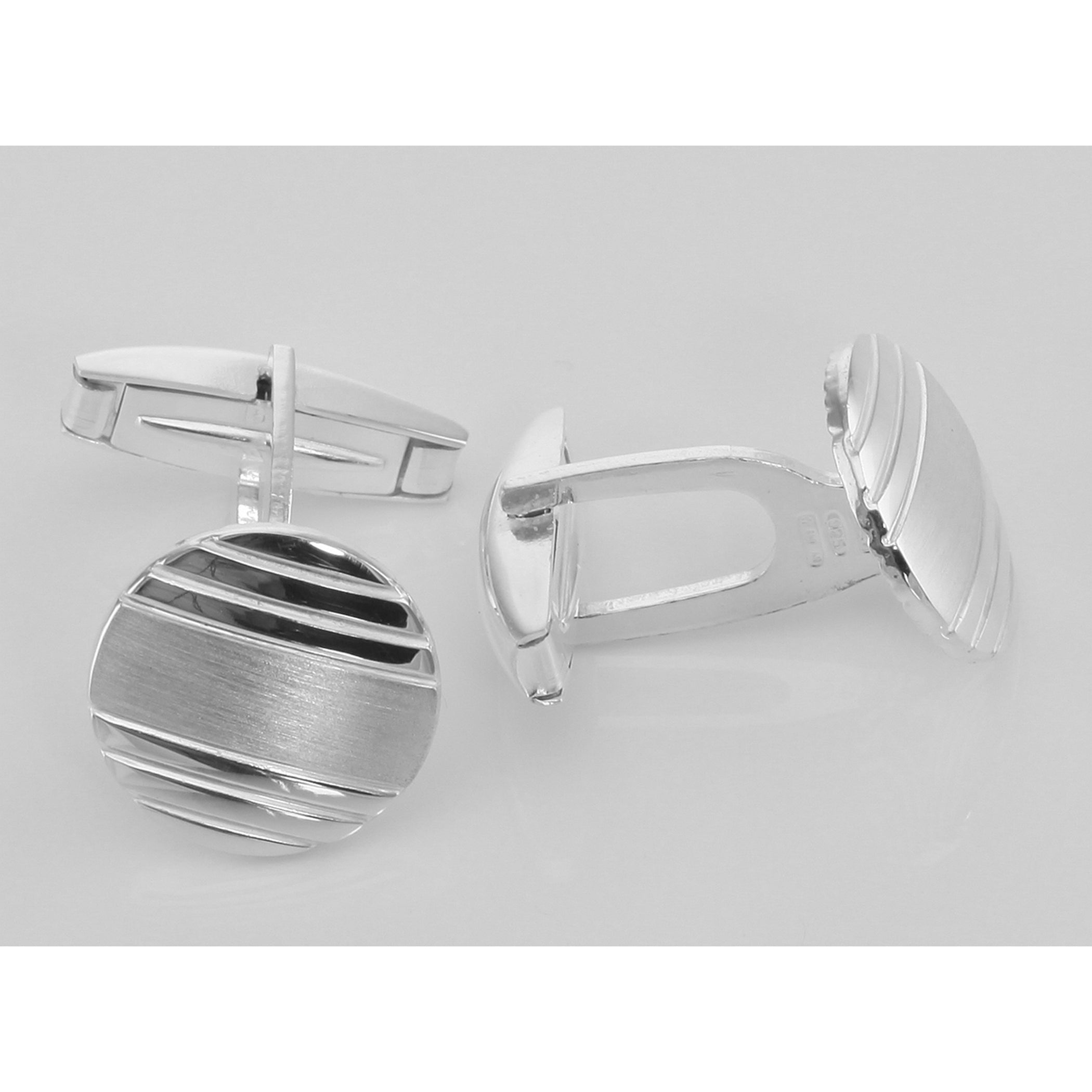 Back view of Fine Italian made Round Engravable Cuff Links showing 925 sterling silver hallmark