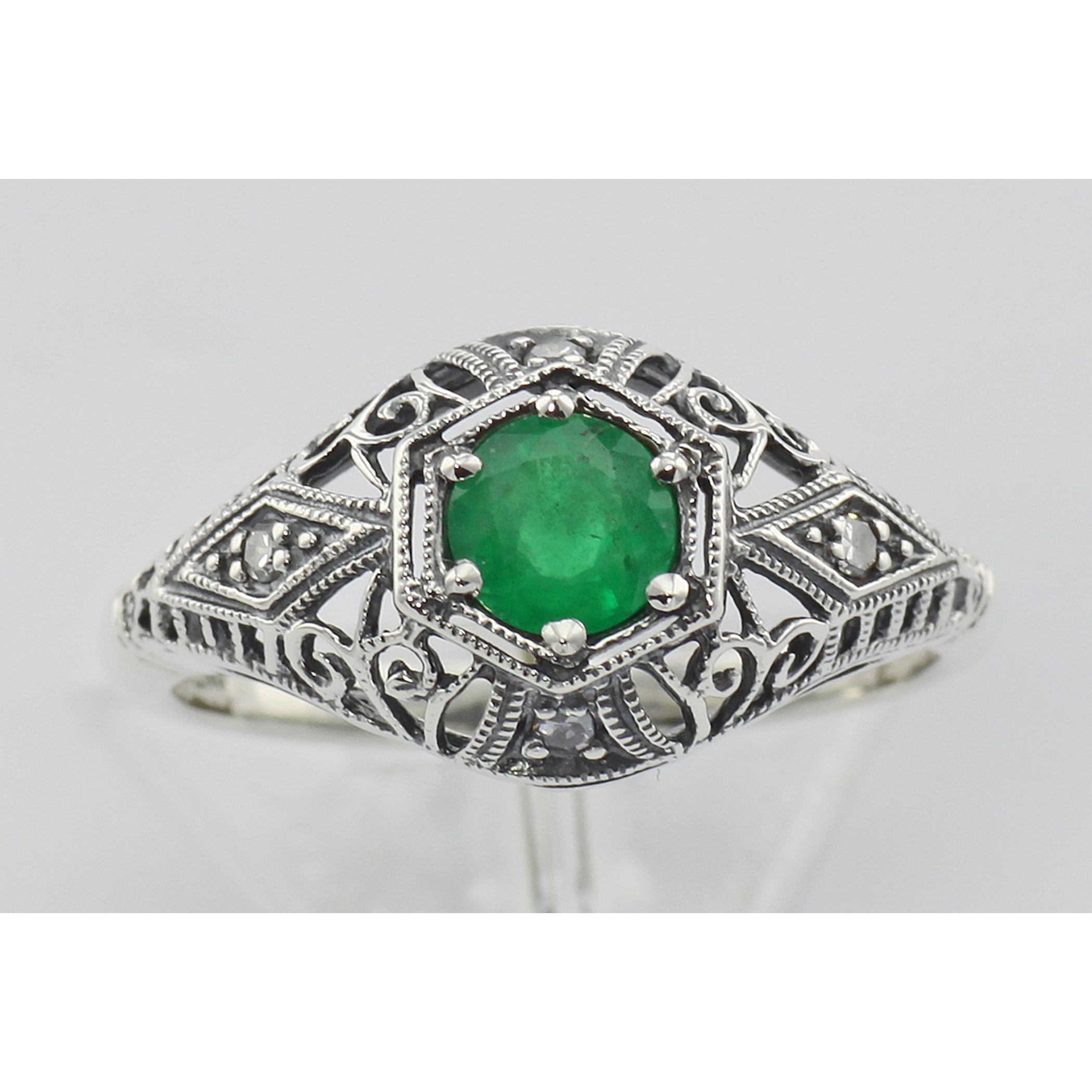 Detail view of Emerald Filigree Ring Art Deco Style w/ 4 Diamonds highlighting Emerald, Diamond