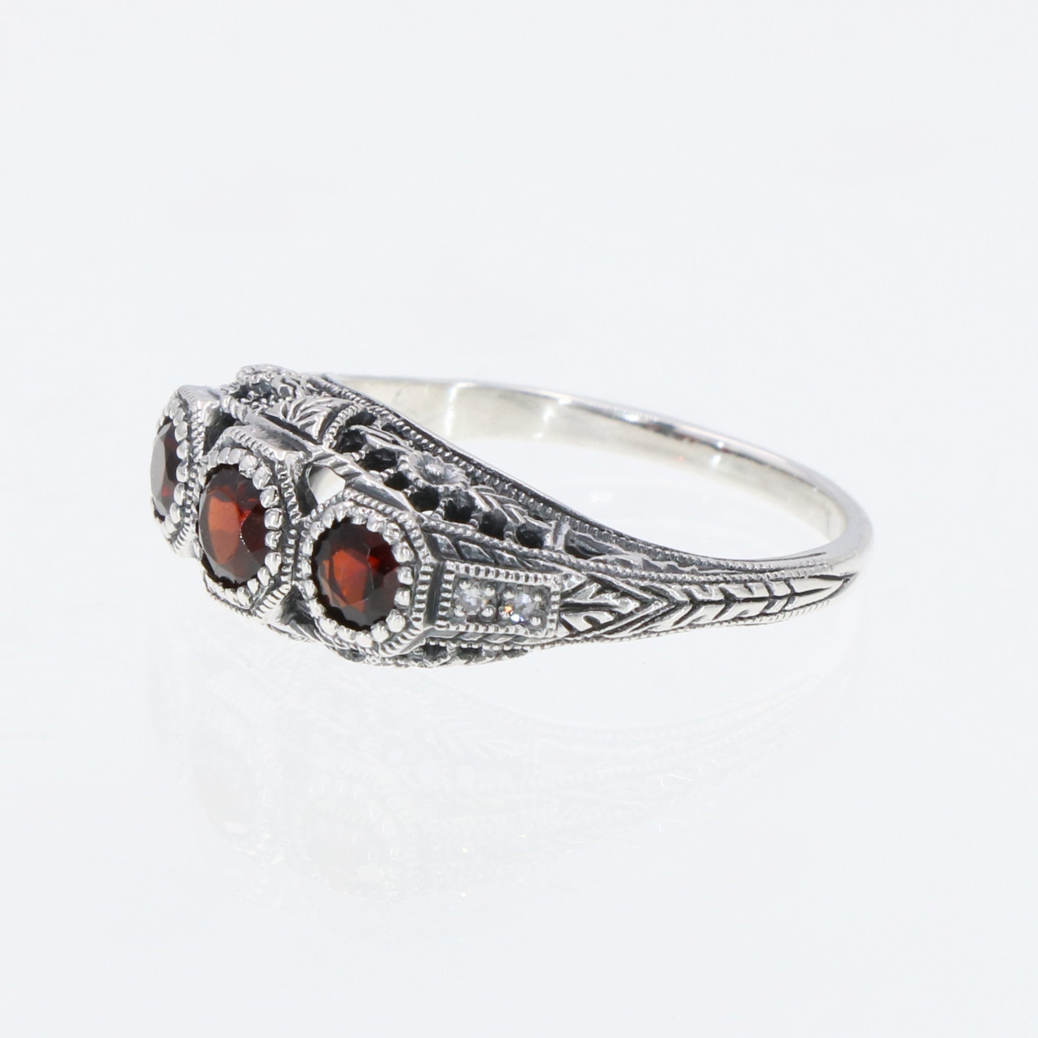Detail view of Art Deco Style Red Garnet Filigree Ring w/ 4 Diamonds highlighting Garnet, Diamond