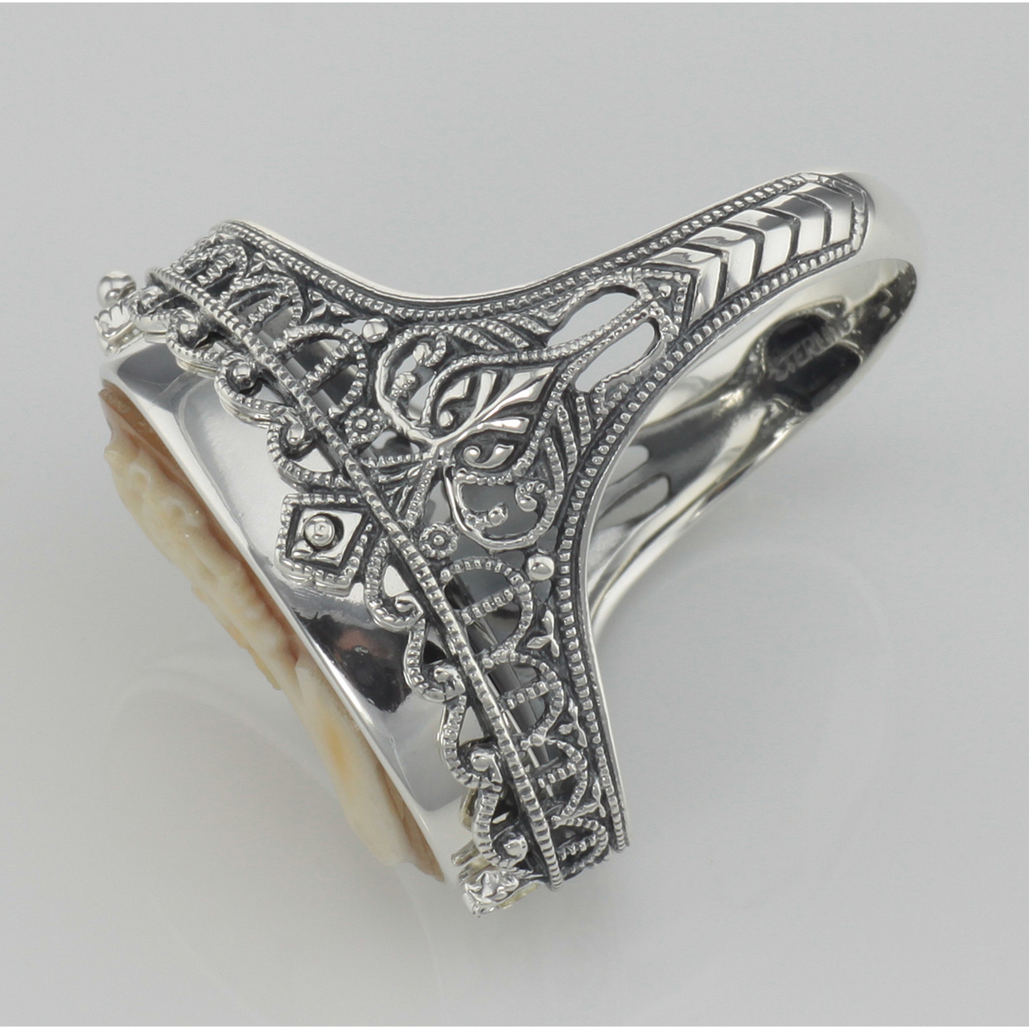 Detail view of Hand Carved Italian Shell Cameo / Onyx Filigree Flip Ring highlighting Onyx