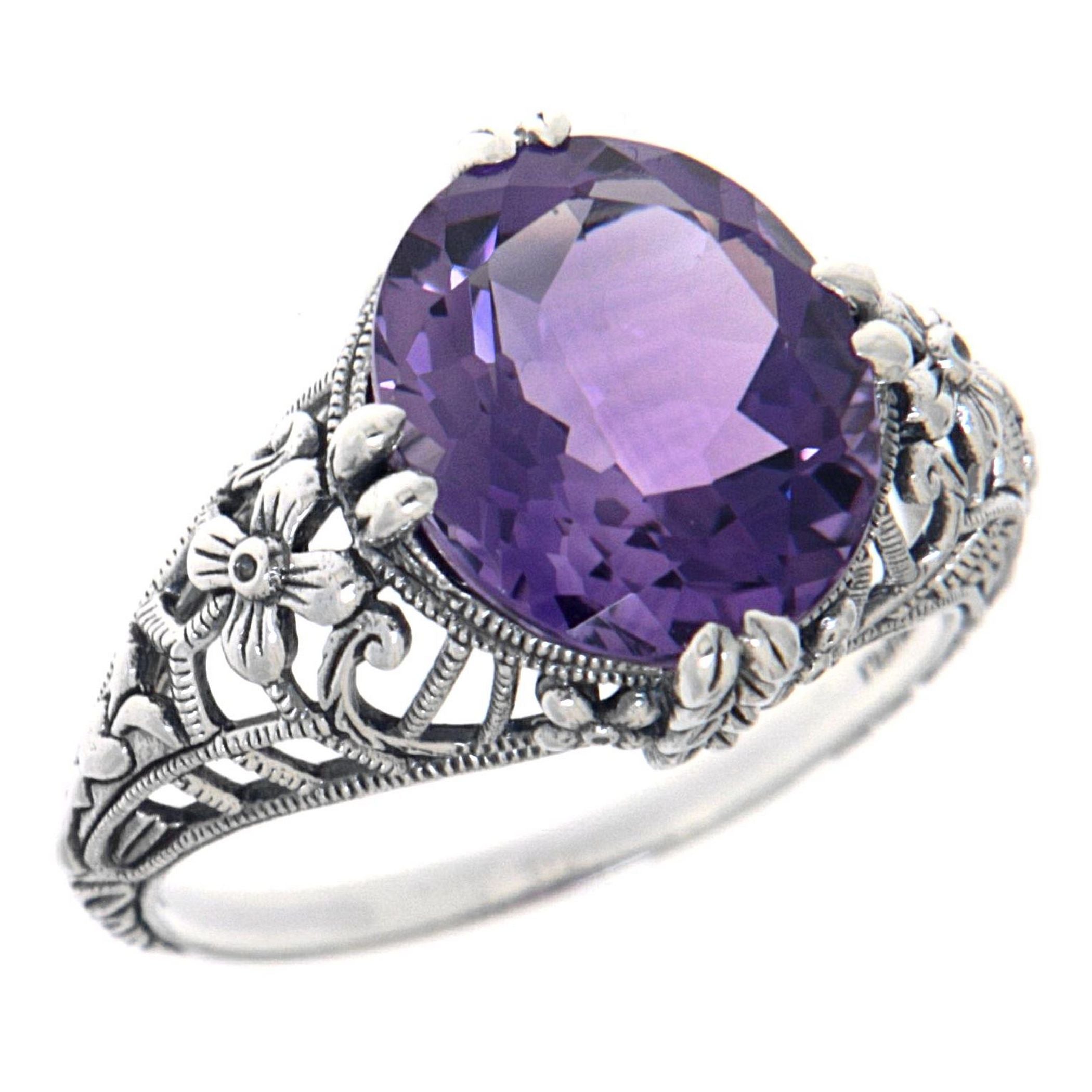 Victorian style, Amethyst, sterling silver rings, front view