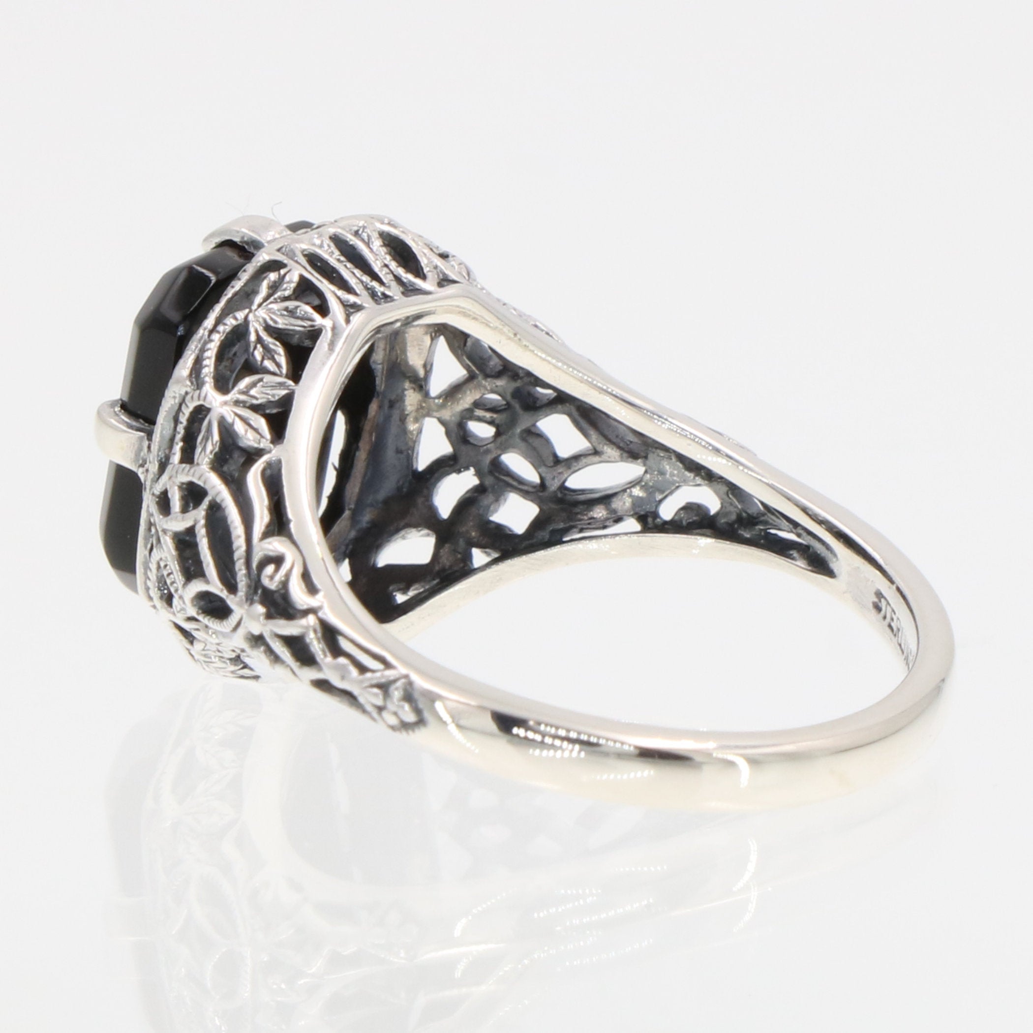 Detail view of Black Onyx Filigree Ring w/ Diamond Art Deco Style highlighting Diamond, Black Onyx