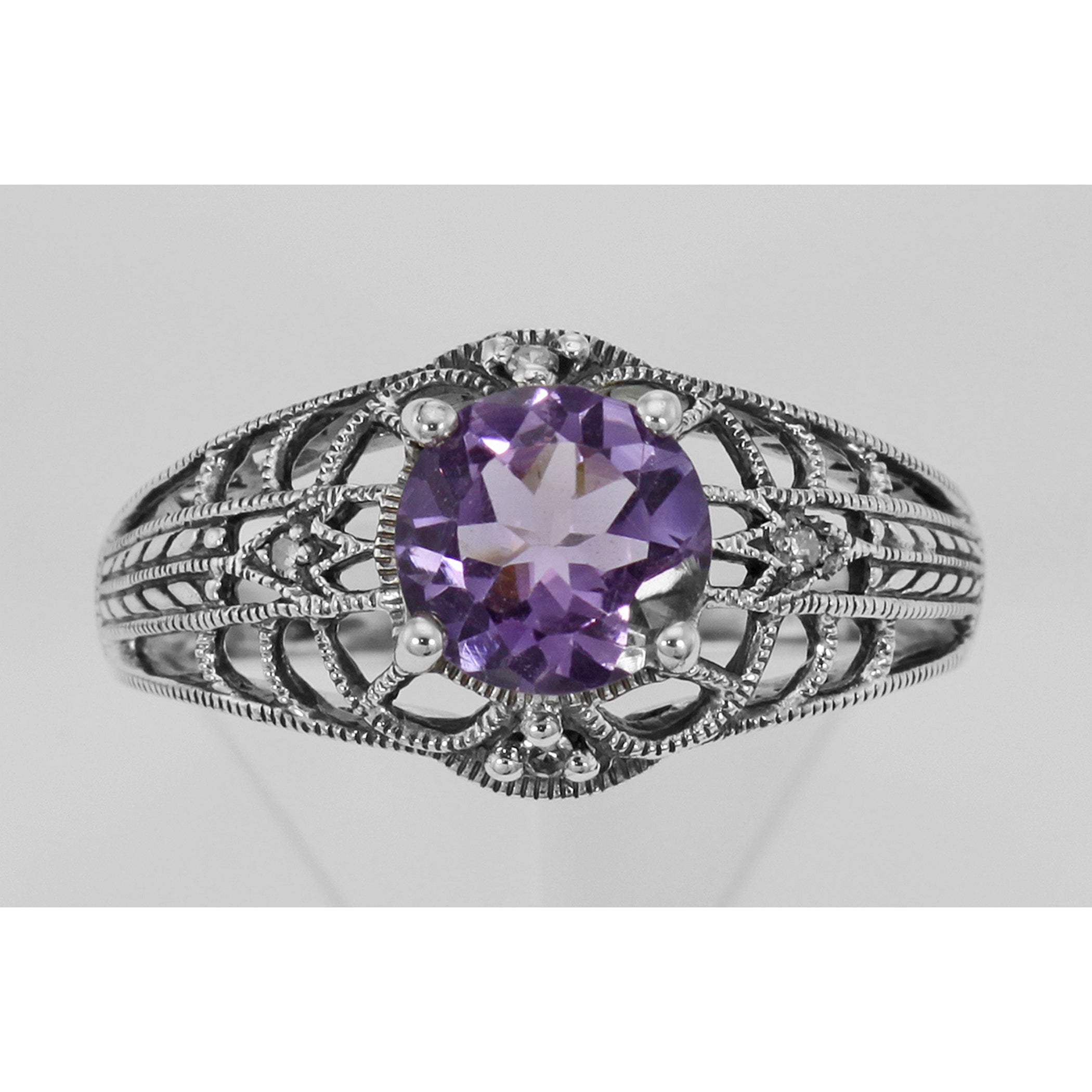 Detail view of Art Deco Style Amethyst Filigree Ring with Four Diamonds Sterling 925 highlighting Amethyst, Diamond