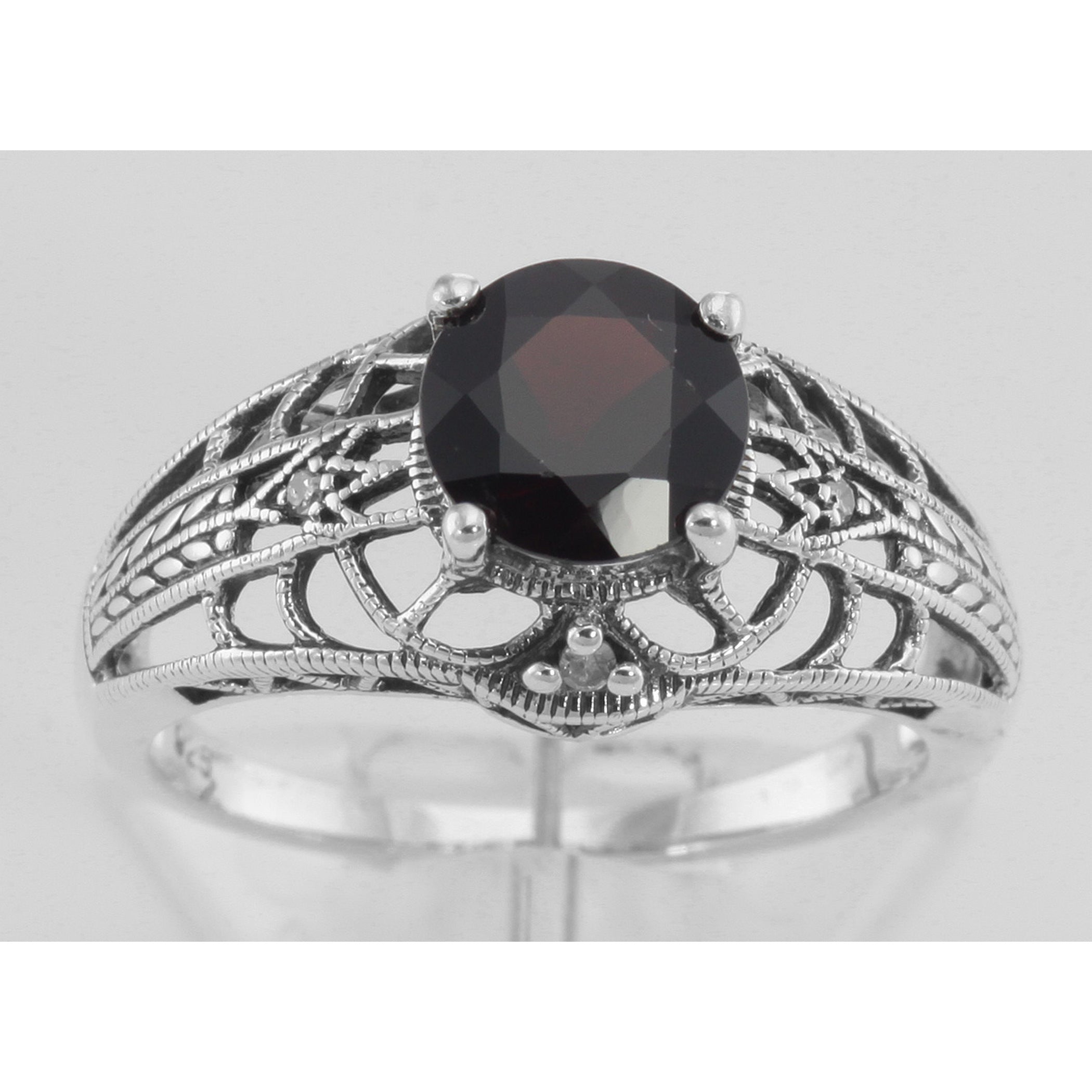 Detail view of Art Deco Style Garnet Filigree Ring with Four Diamonds Sterling 925 highlighting Garnet, Diamond