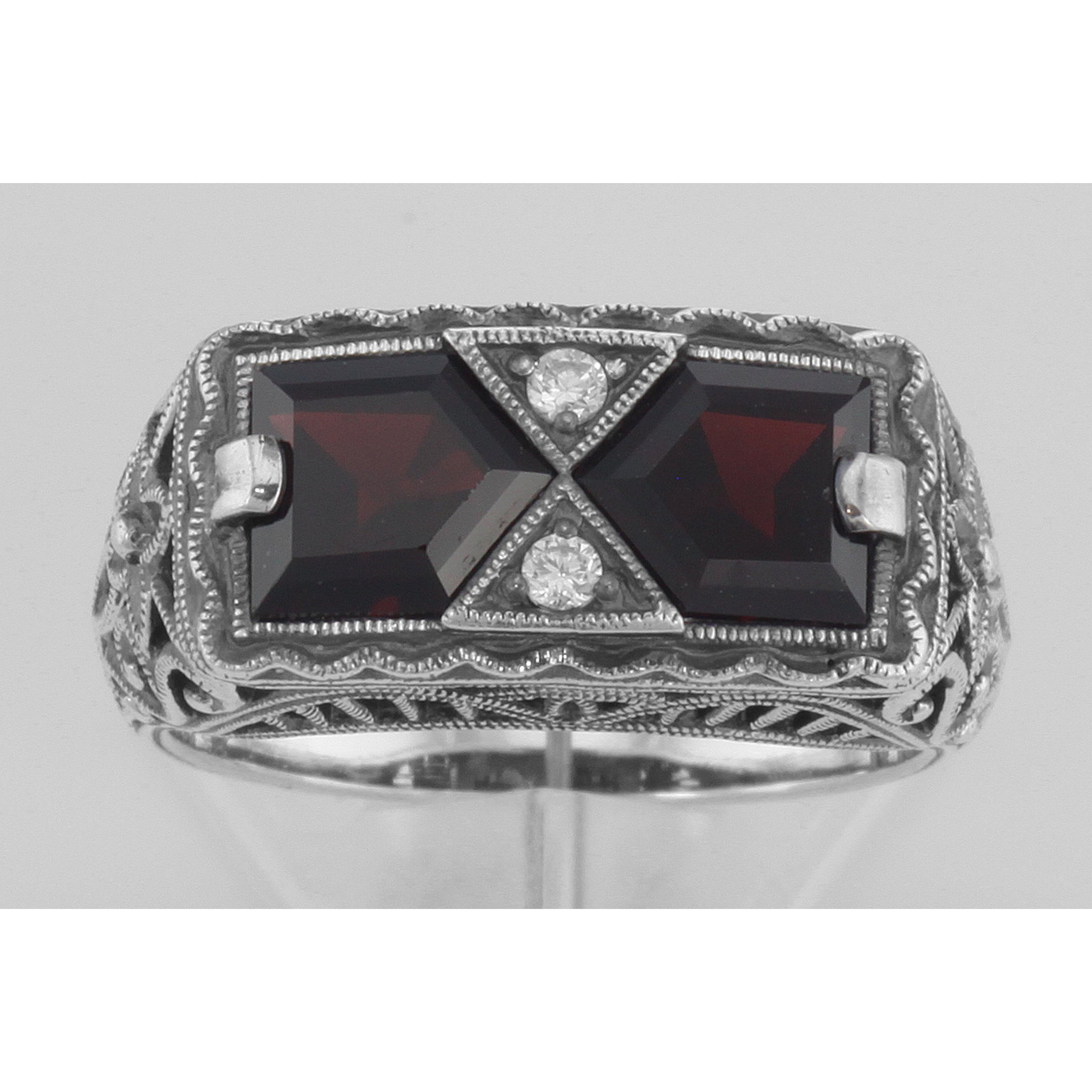 Detail view of Art Deco Style Genuine Red Garnet Filigree Ring highlighting Garnet