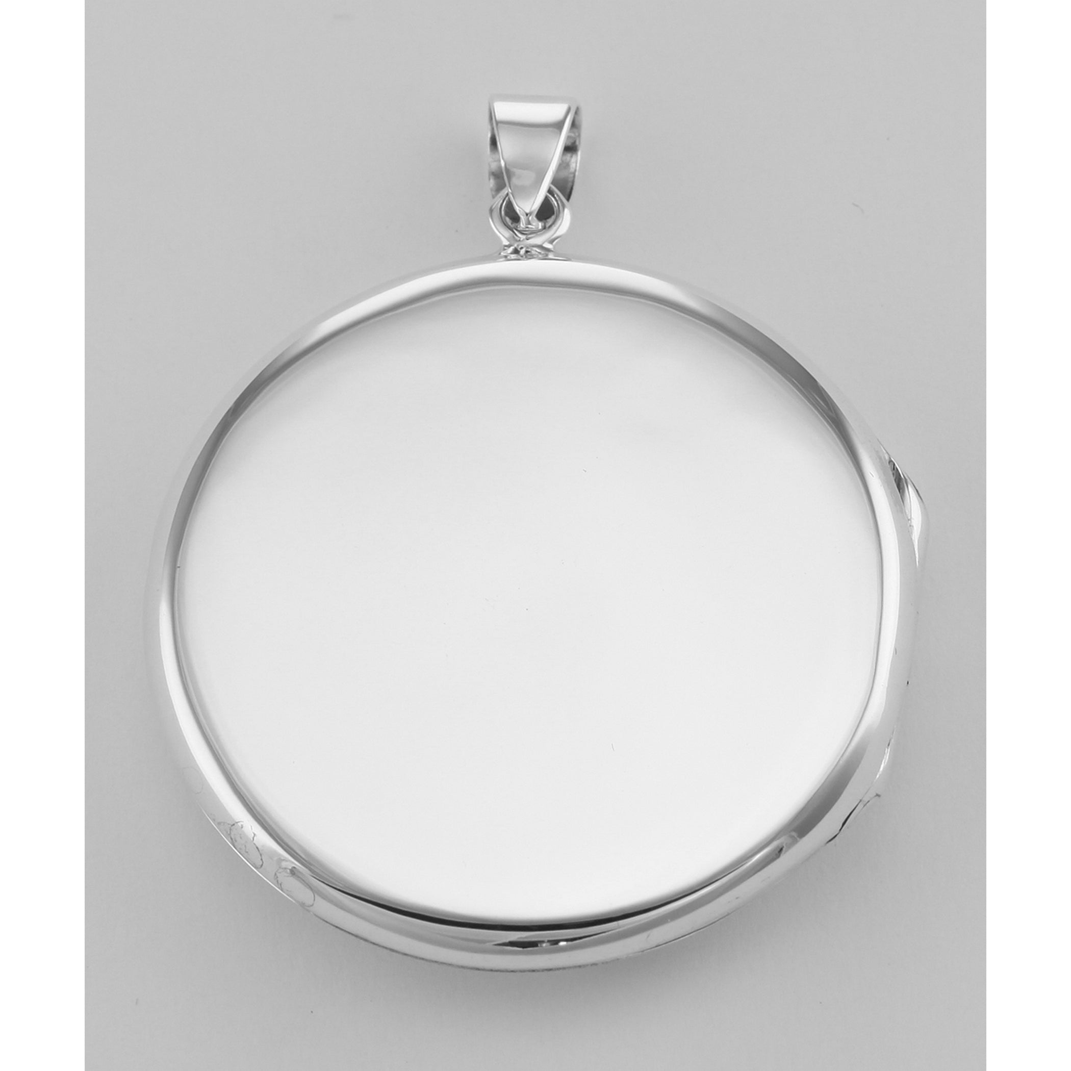 Detail view of Round Art Nouveau Style Locket - Large highlighting design details