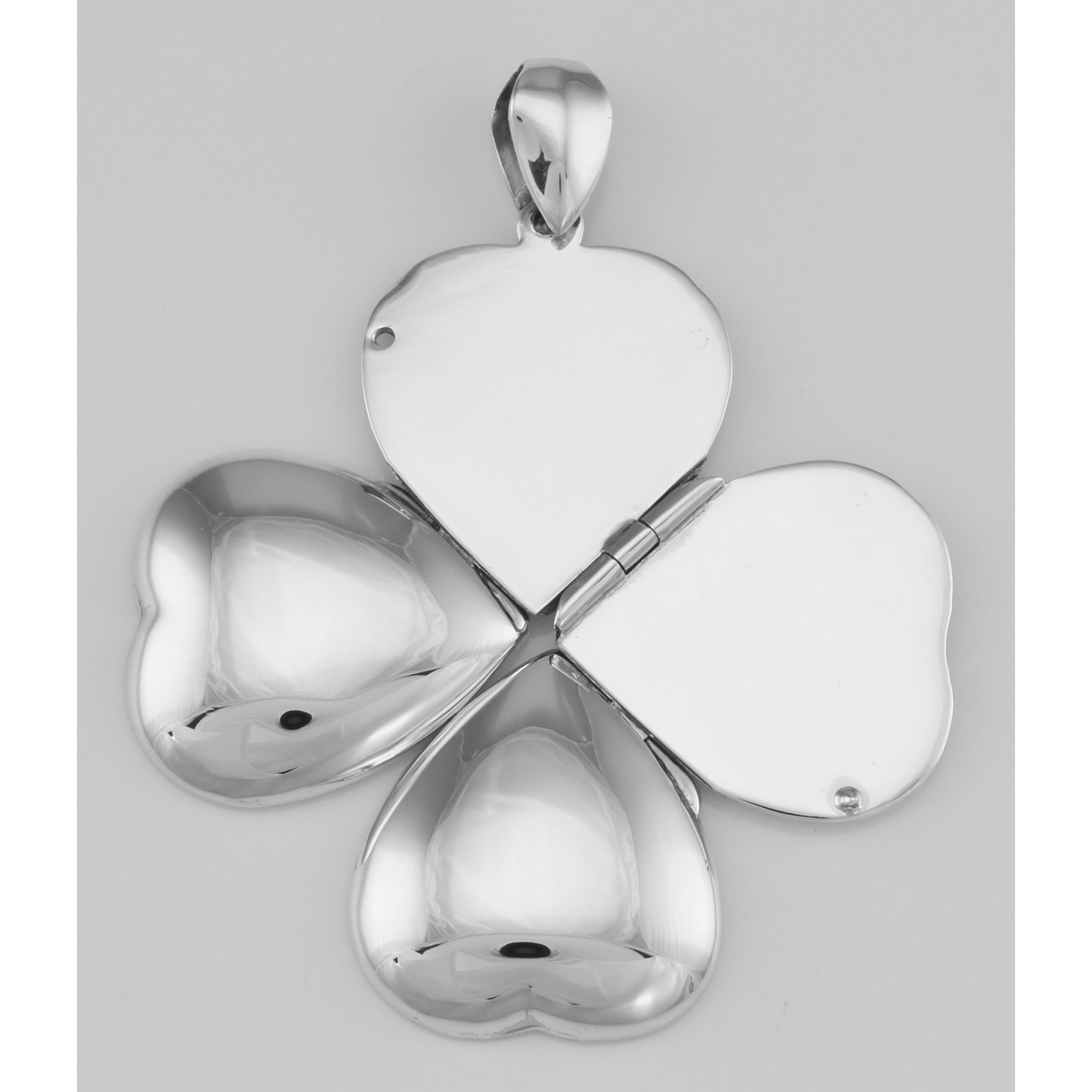 Detail view of 4 Photo Clover Heart Locket - Small highlighting design details