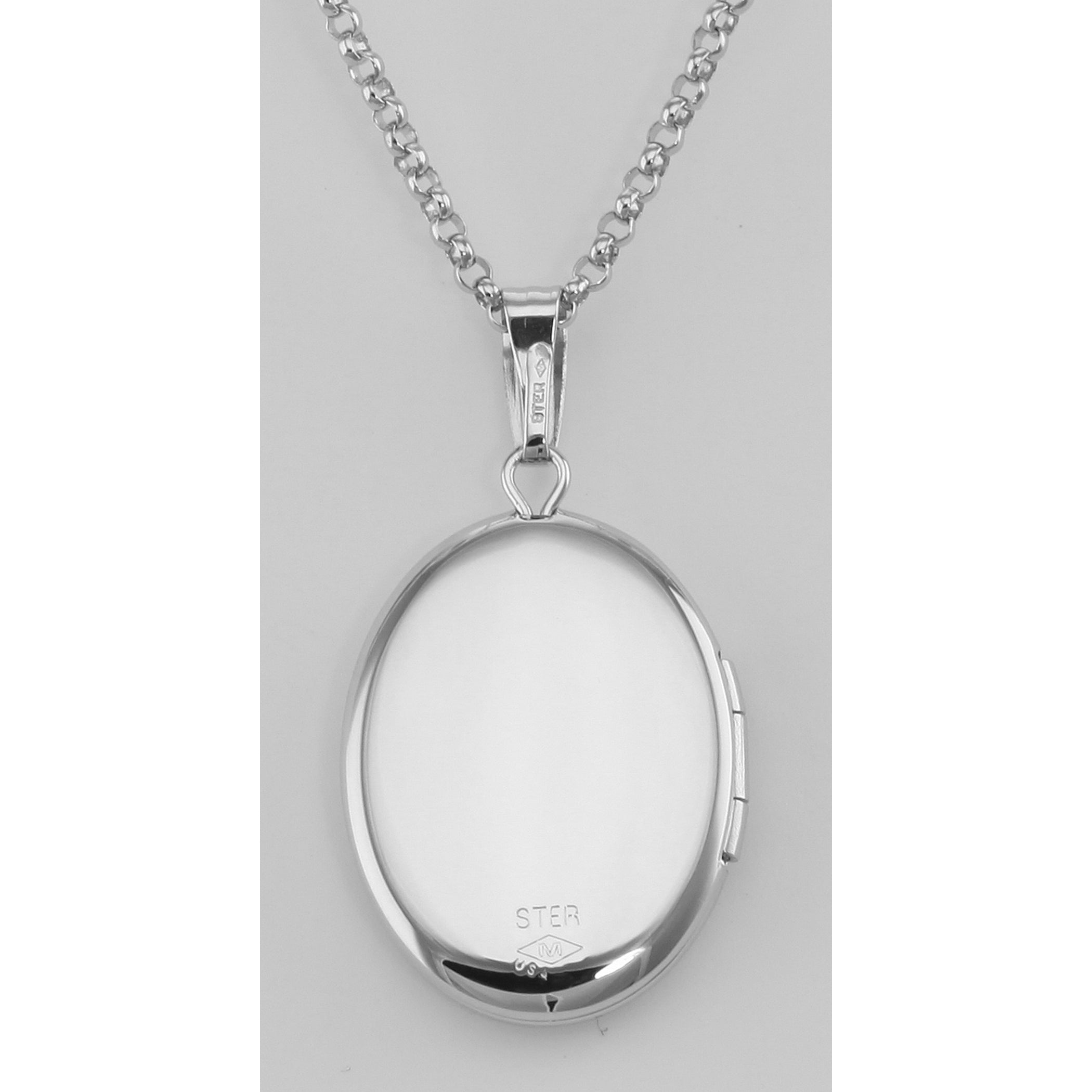 Detail view of Oval Silver Locket Border Design - 16mm highlighting design details