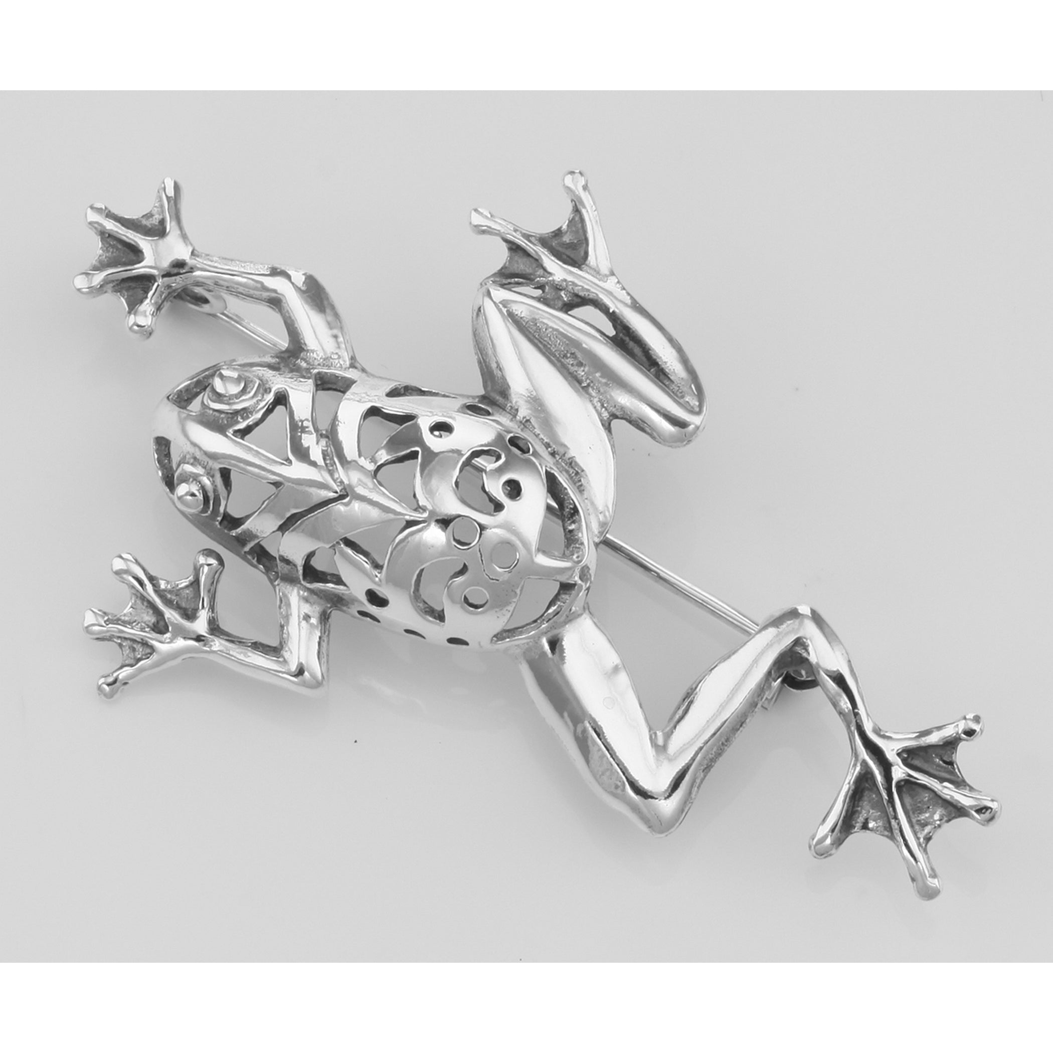 Detail view of Frog Pin - Tree Frog Brooch highlighting design details